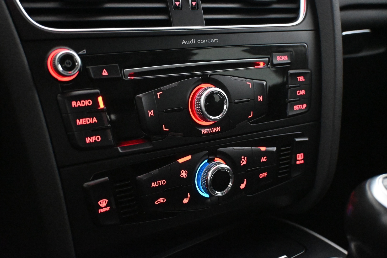 AUDI A4 2013