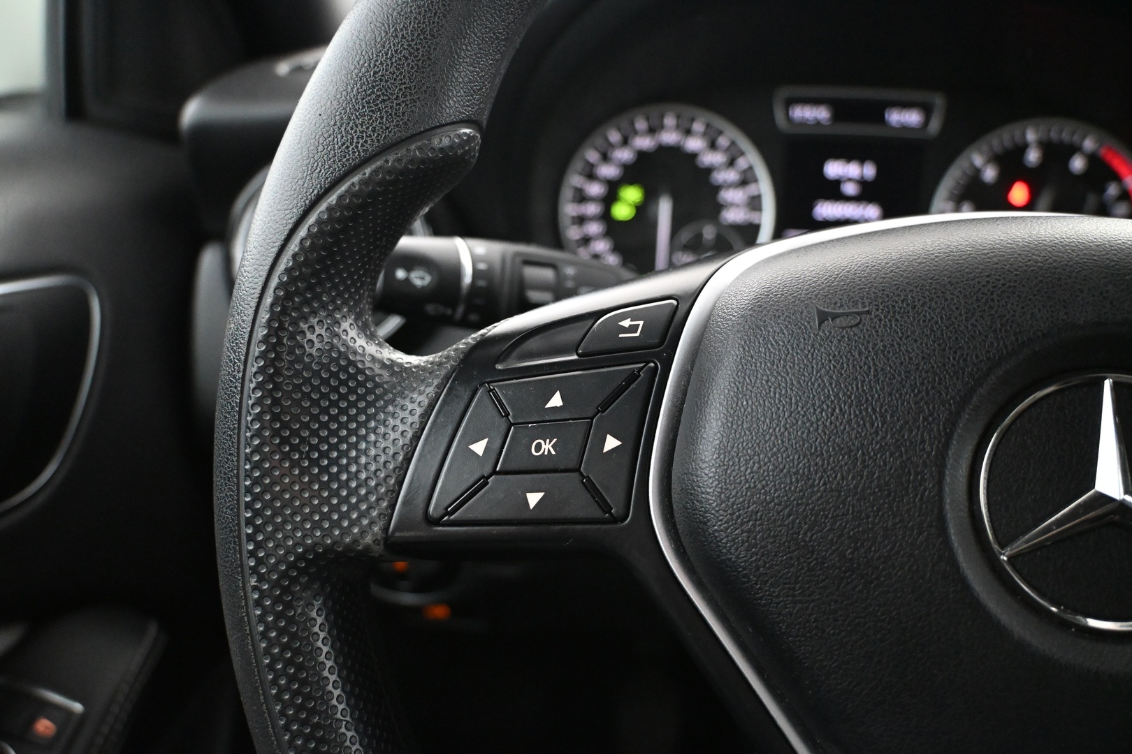 MERCEDES-BENZ A 2013