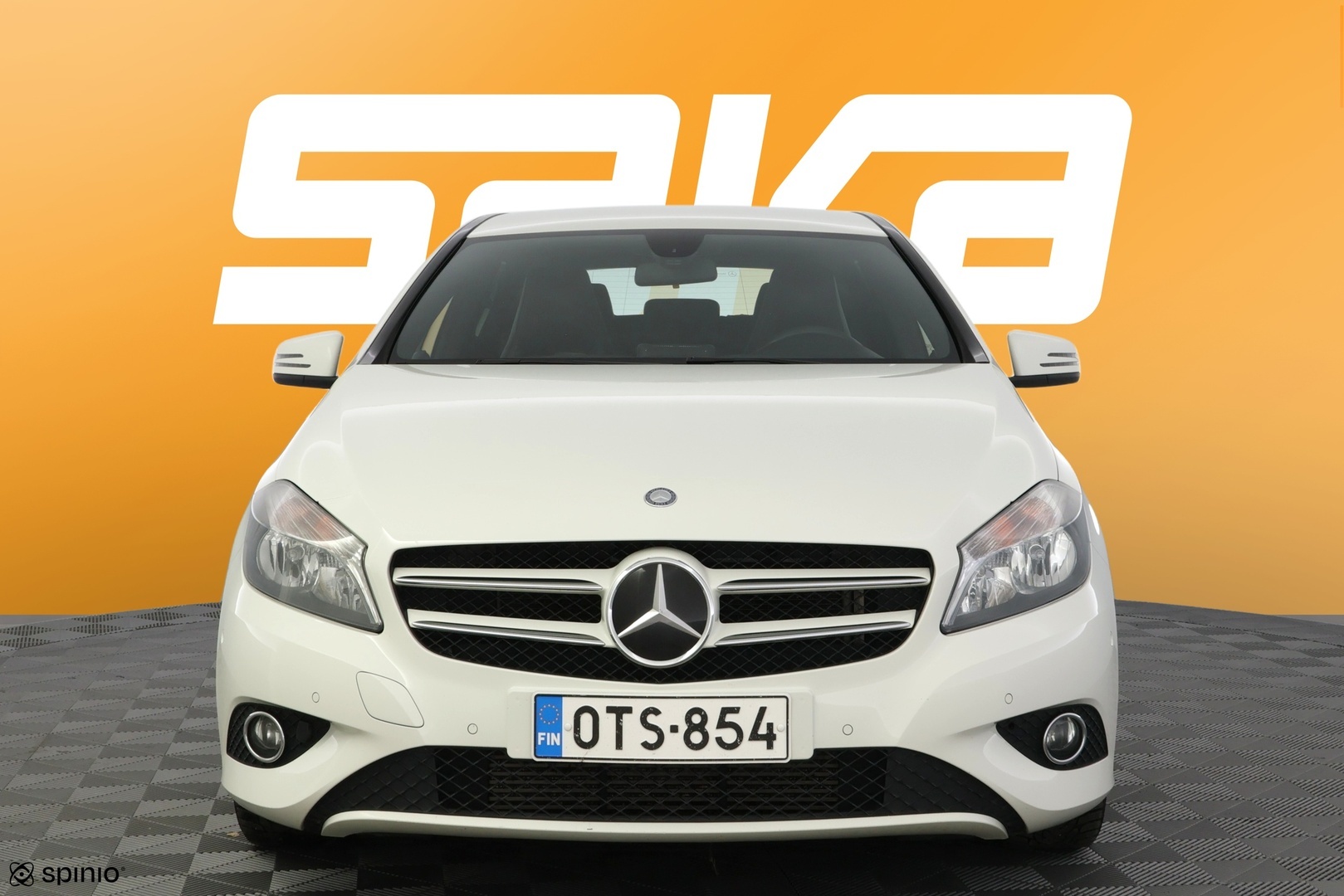 MERCEDES-BENZ A 2013