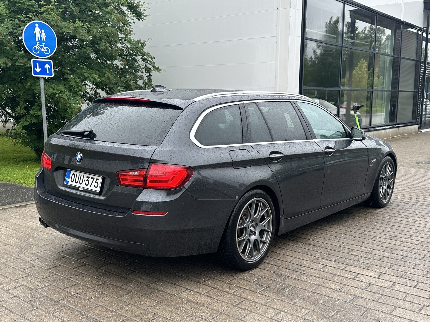 BMW 530 2011