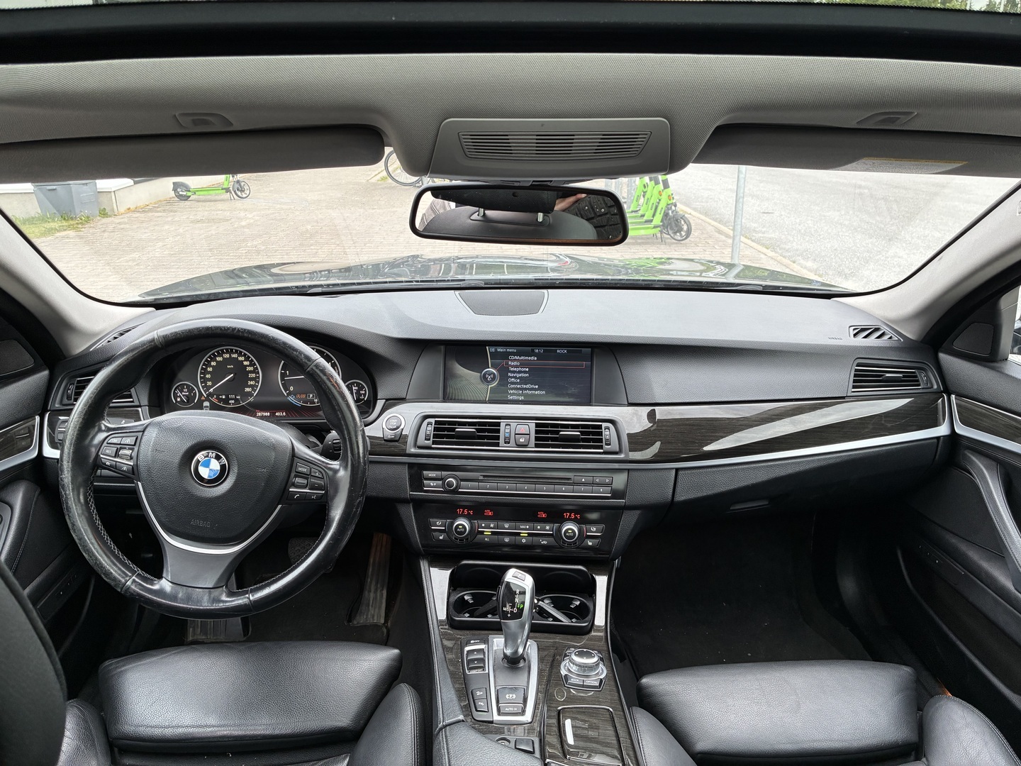 BMW 530 2011