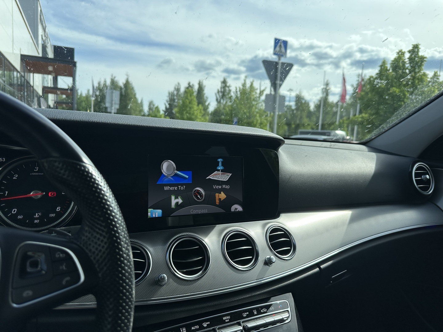 MERCEDES-BENZ E 2017