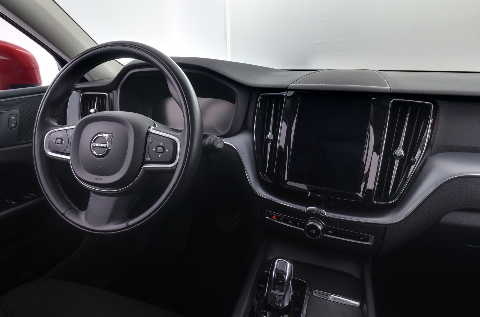 VOLVO XC60 2019