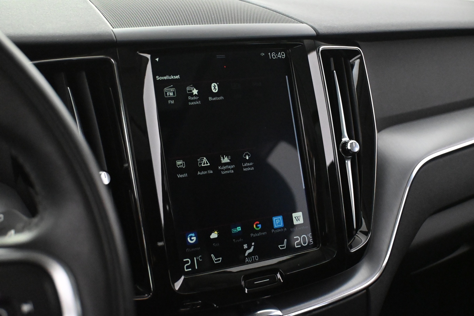 VOLVO XC60 2019