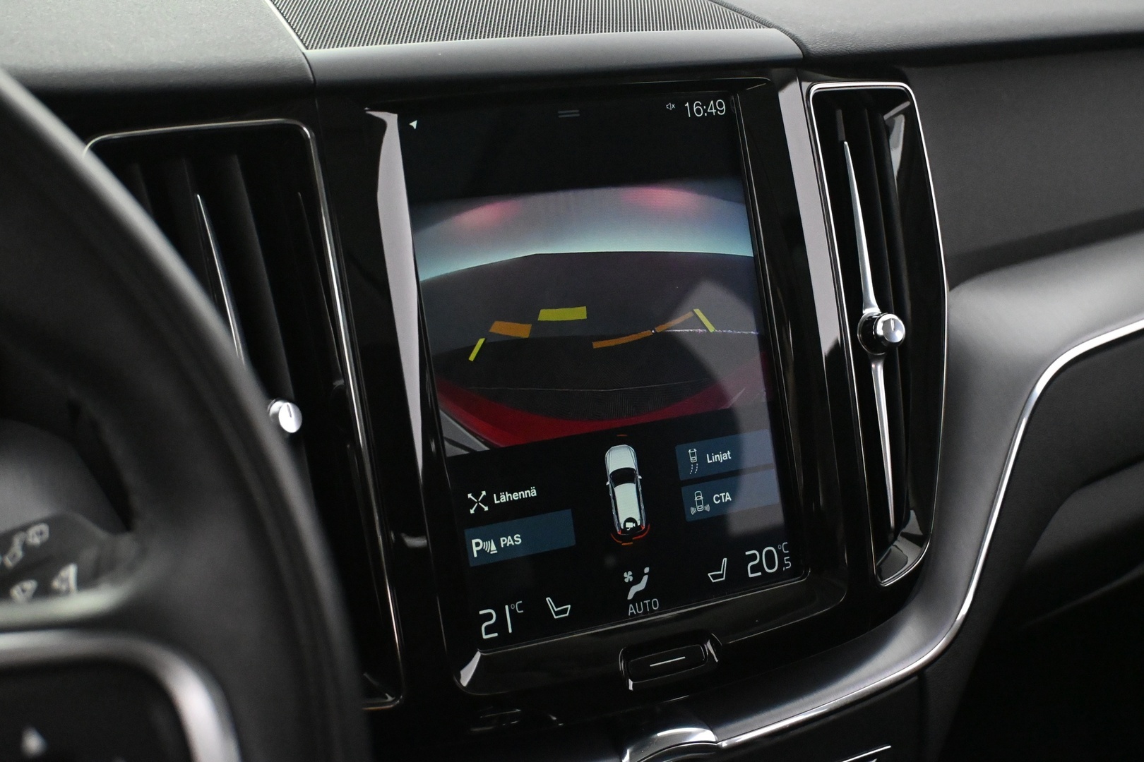 VOLVO XC60 2019