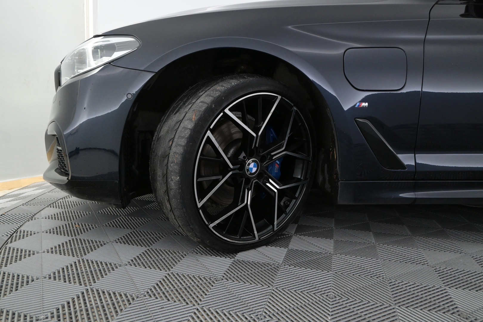 BMW 530 2019