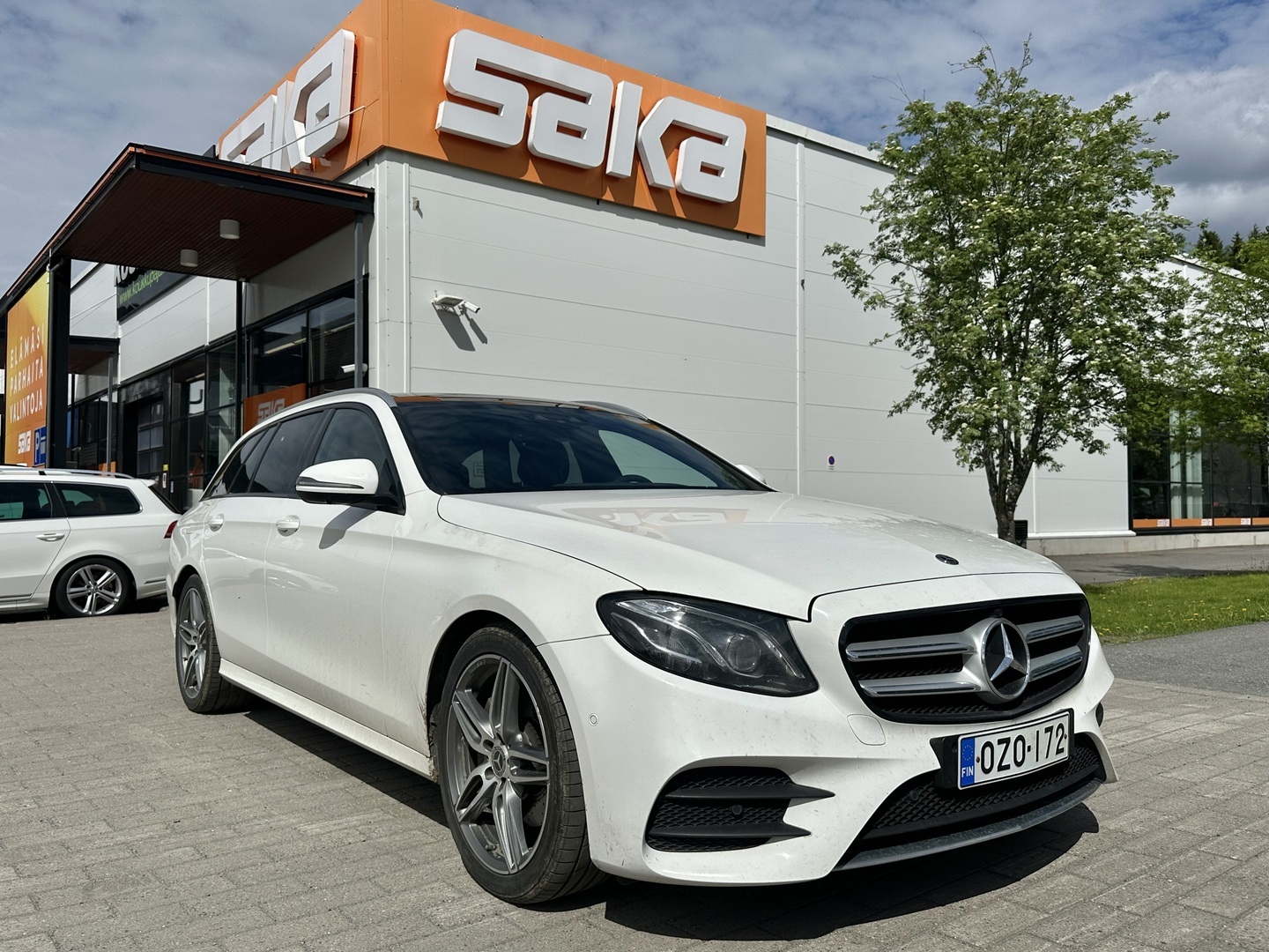 MERCEDES-BENZ E 2019