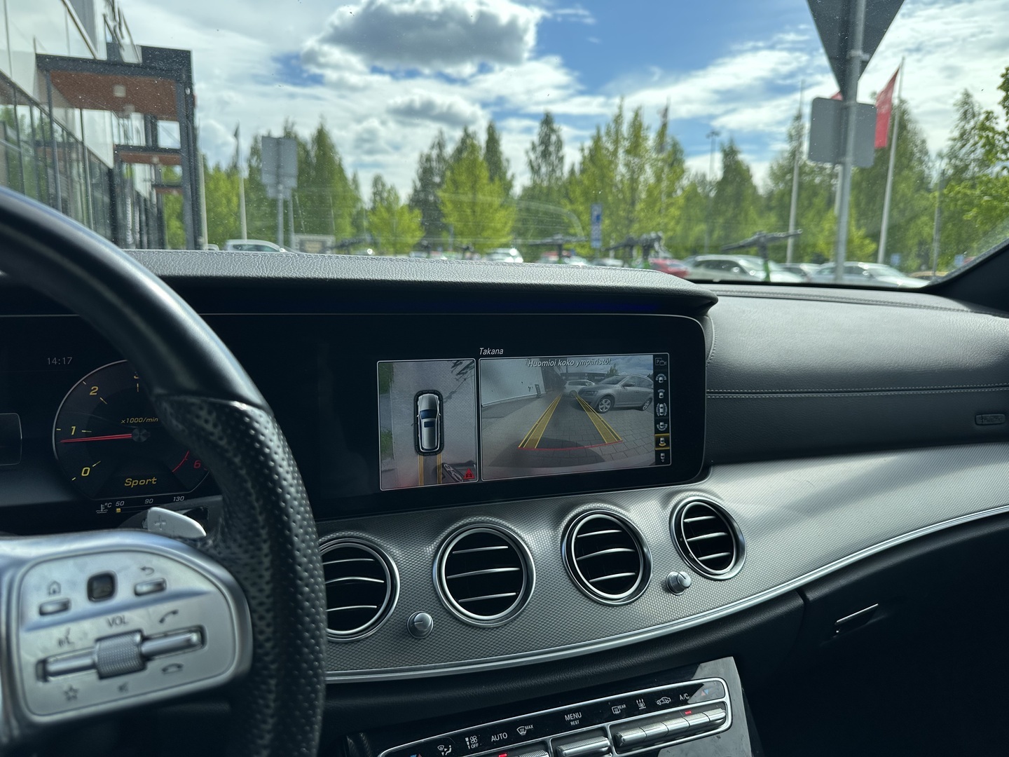 MERCEDES-BENZ E 2019