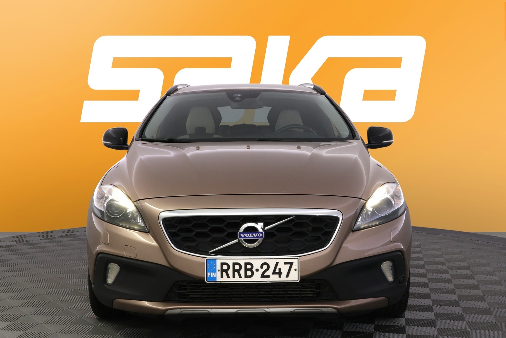VOLVO V40 Cross Country 2013
