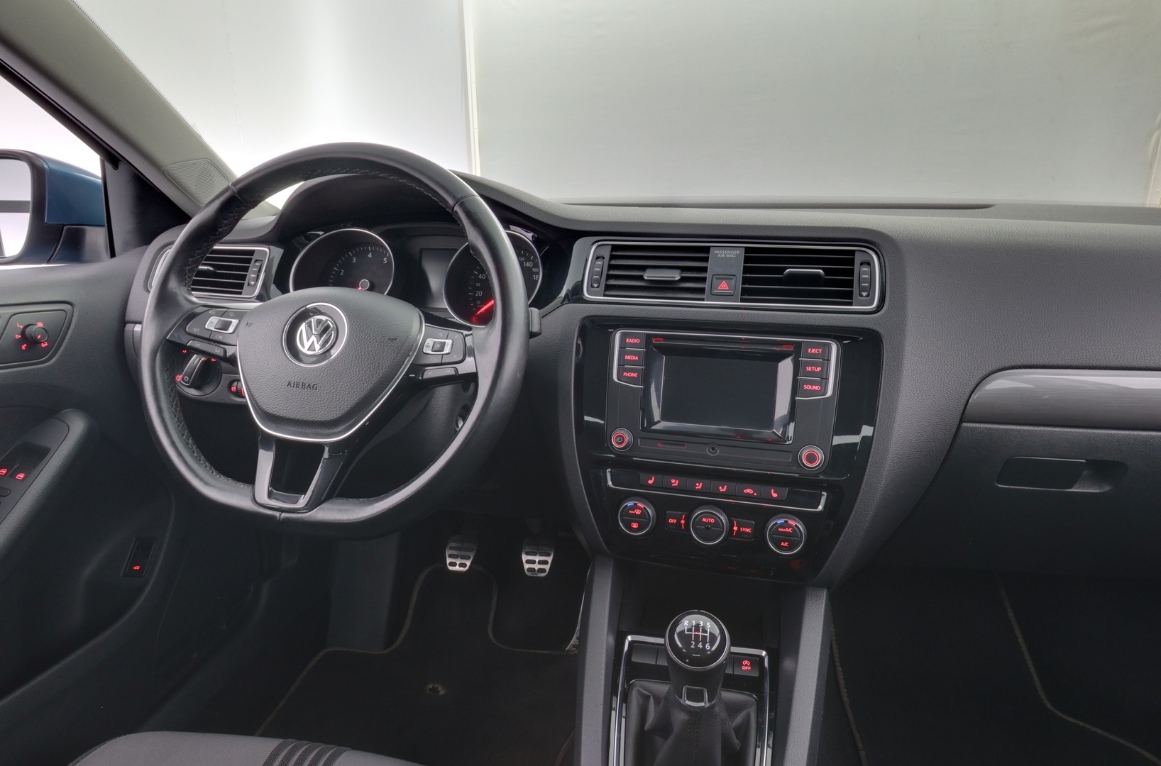 VOLKSWAGEN Jetta 2016
