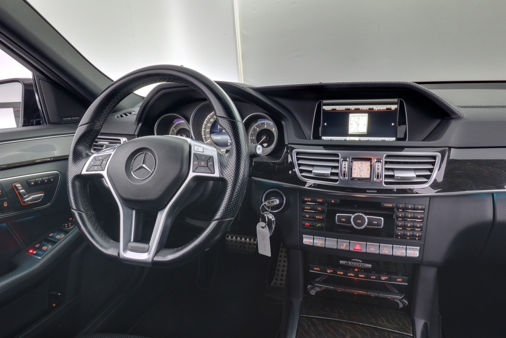 MERCEDES-BENZ E 2014