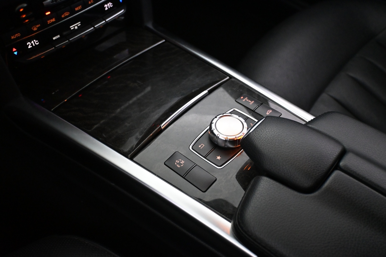 MERCEDES-BENZ E 2014
