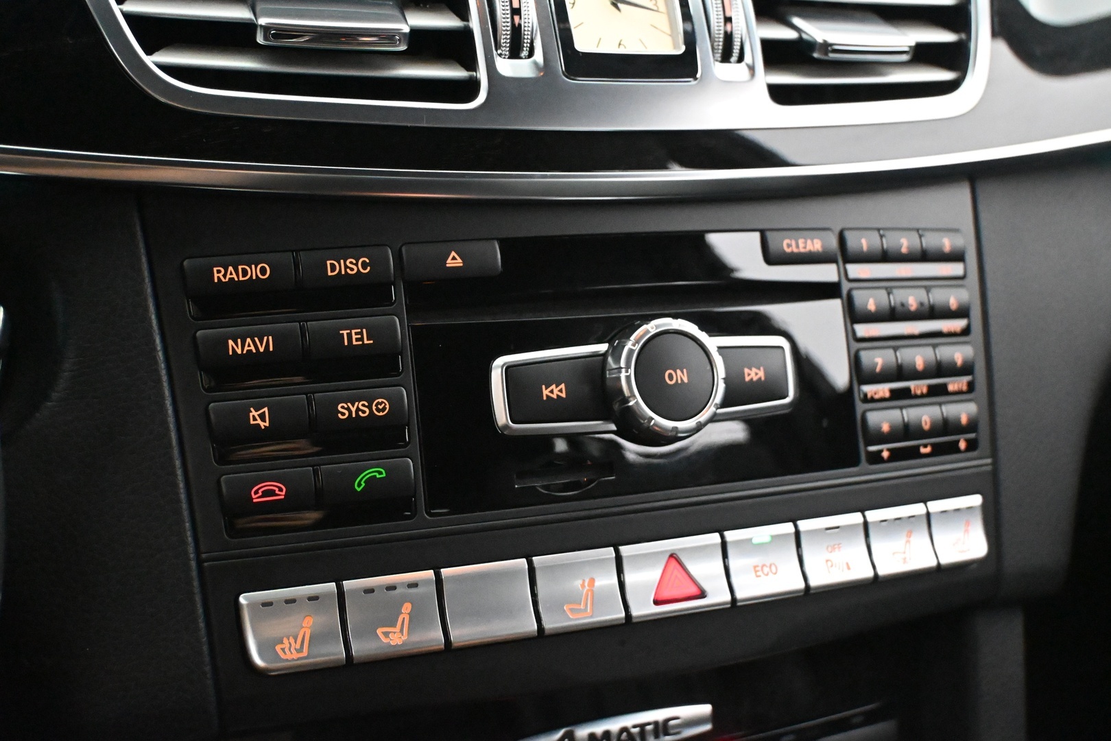 MERCEDES-BENZ E 2014