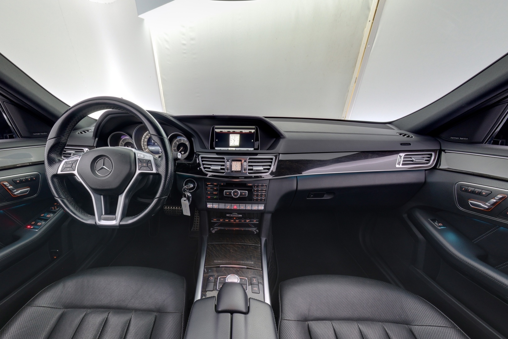 MERCEDES-BENZ E 2014