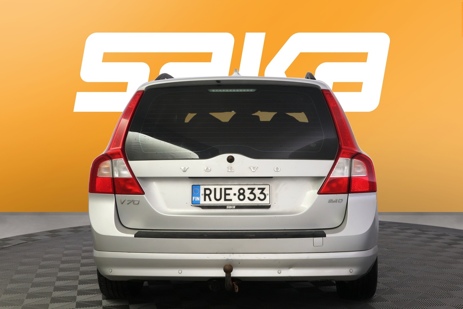 VOLVO V70 2009