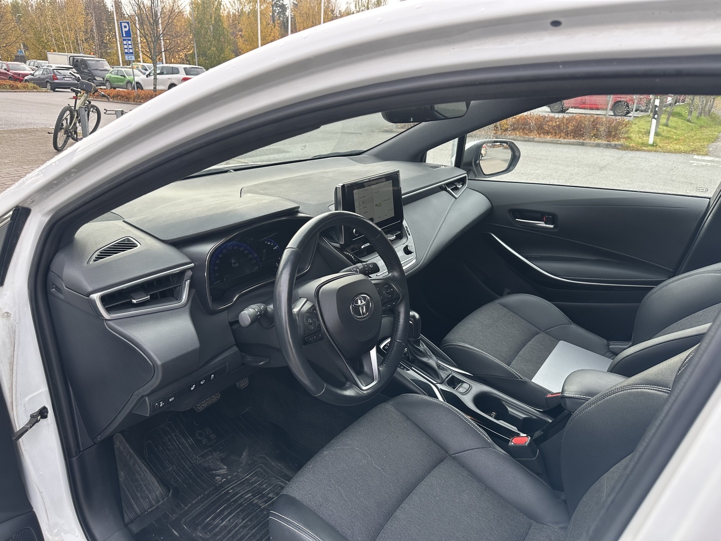 TOYOTA Corolla 2023