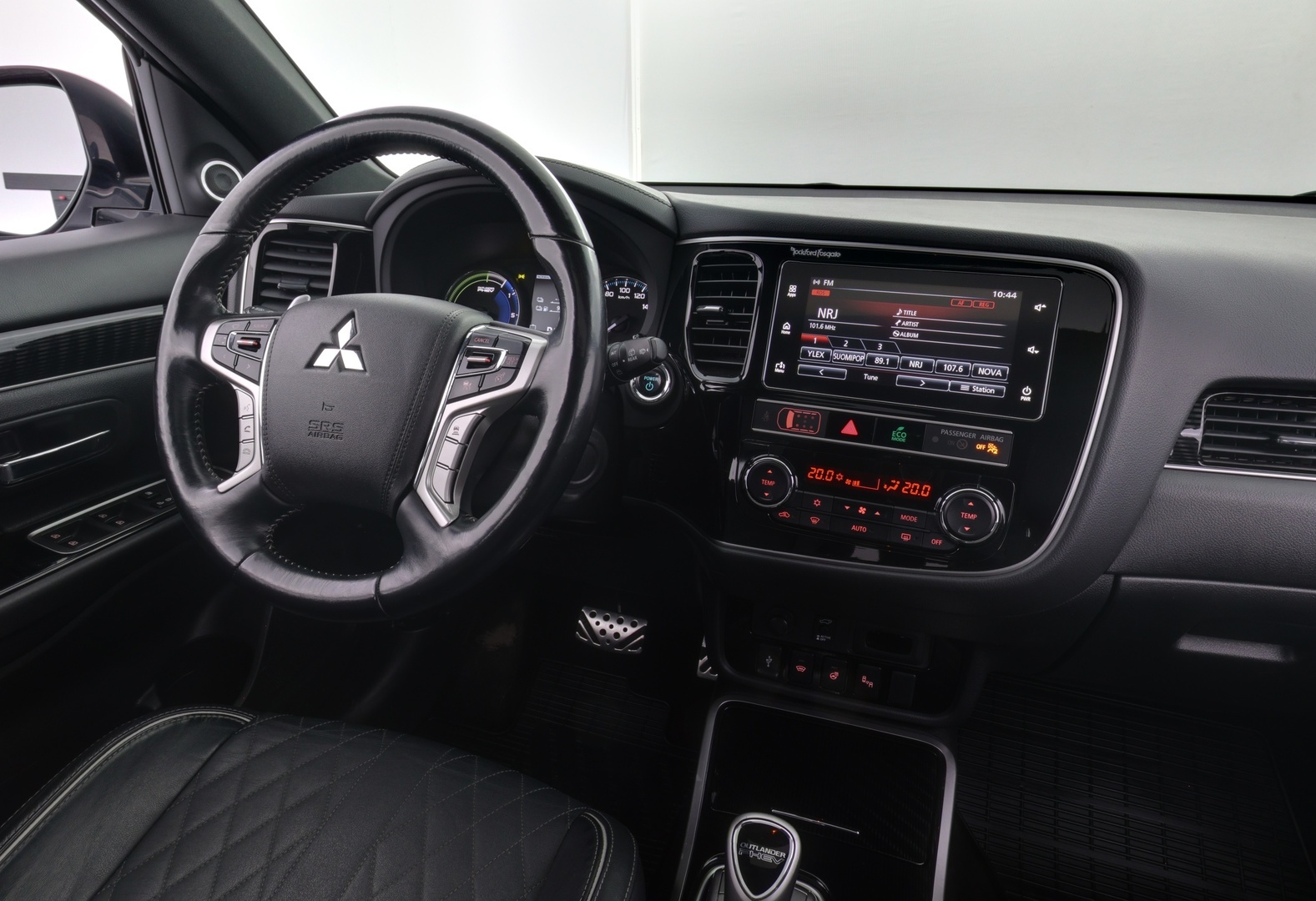 MITSUBISHI Outlander 2019