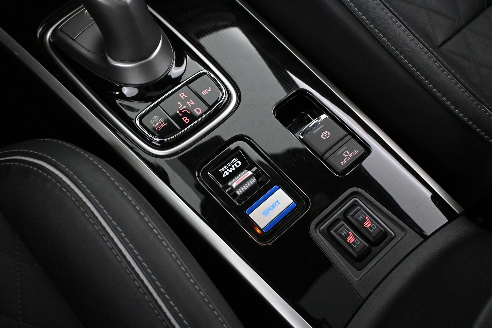 MITSUBISHI Outlander 2019
