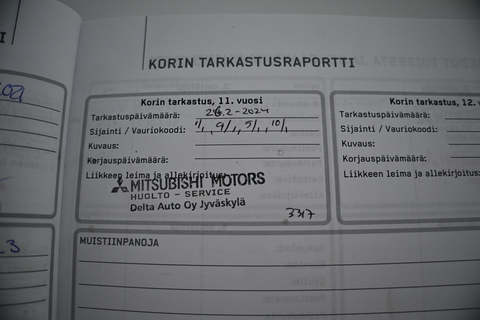 MITSUBISHI Outlander PHEV 2015