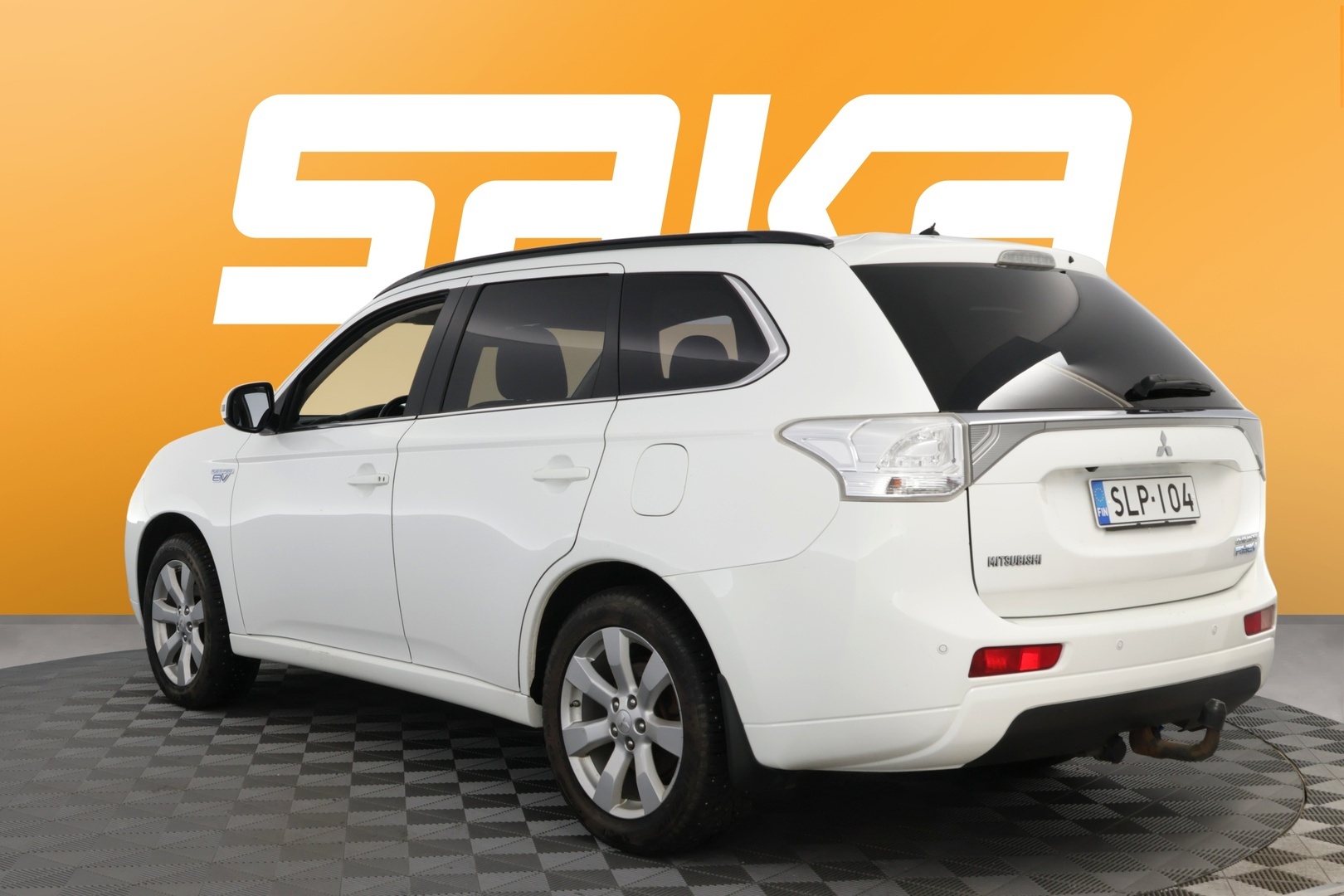 MITSUBISHI Outlander PHEV 2015