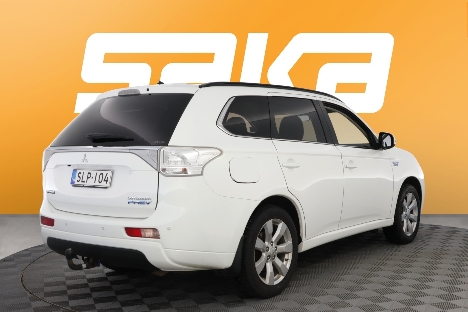 MITSUBISHI Outlander PHEV 2015