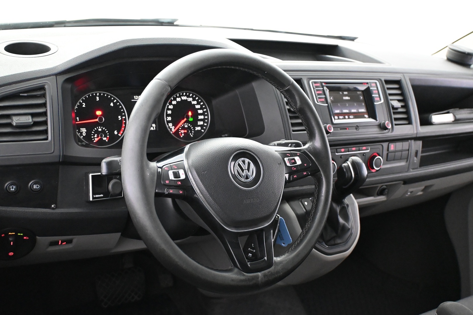 VOLKSWAGEN Transporter 2018