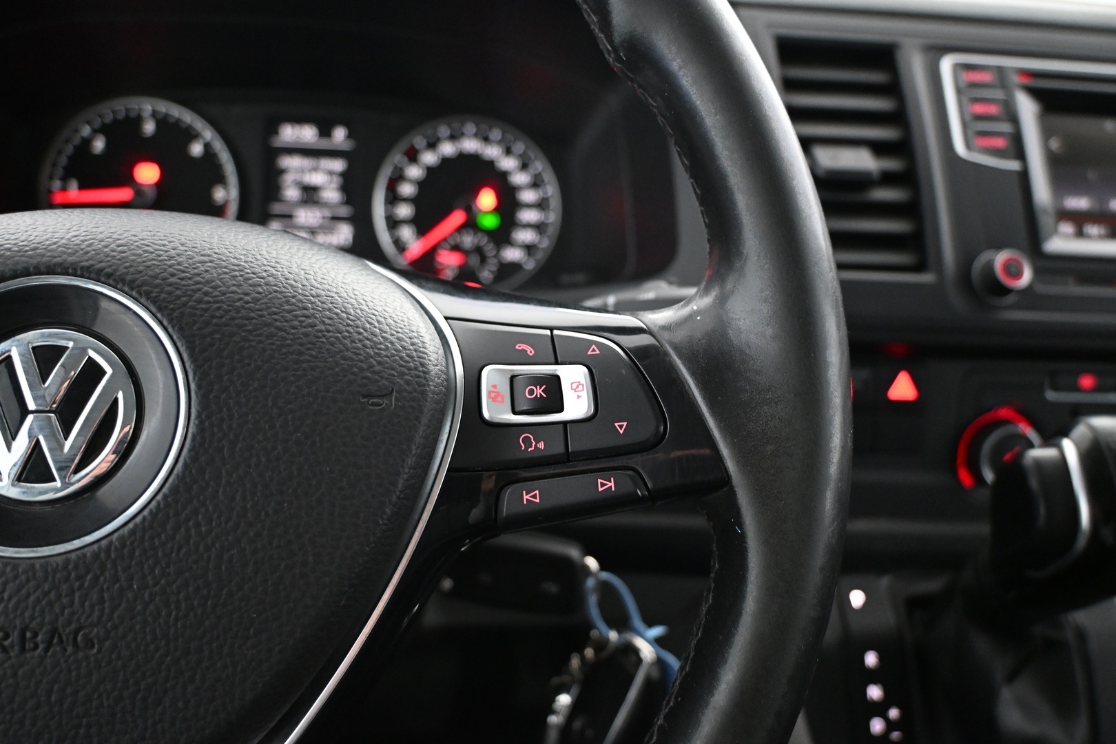 VOLKSWAGEN Transporter 2018