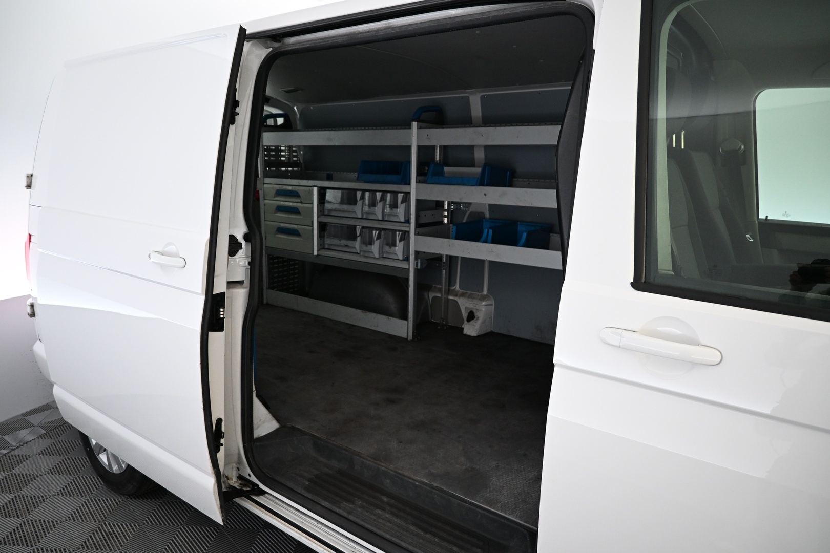 VOLKSWAGEN Transporter 2018