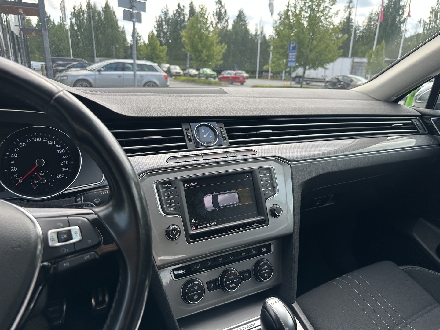 VOLKSWAGEN Passat 2016