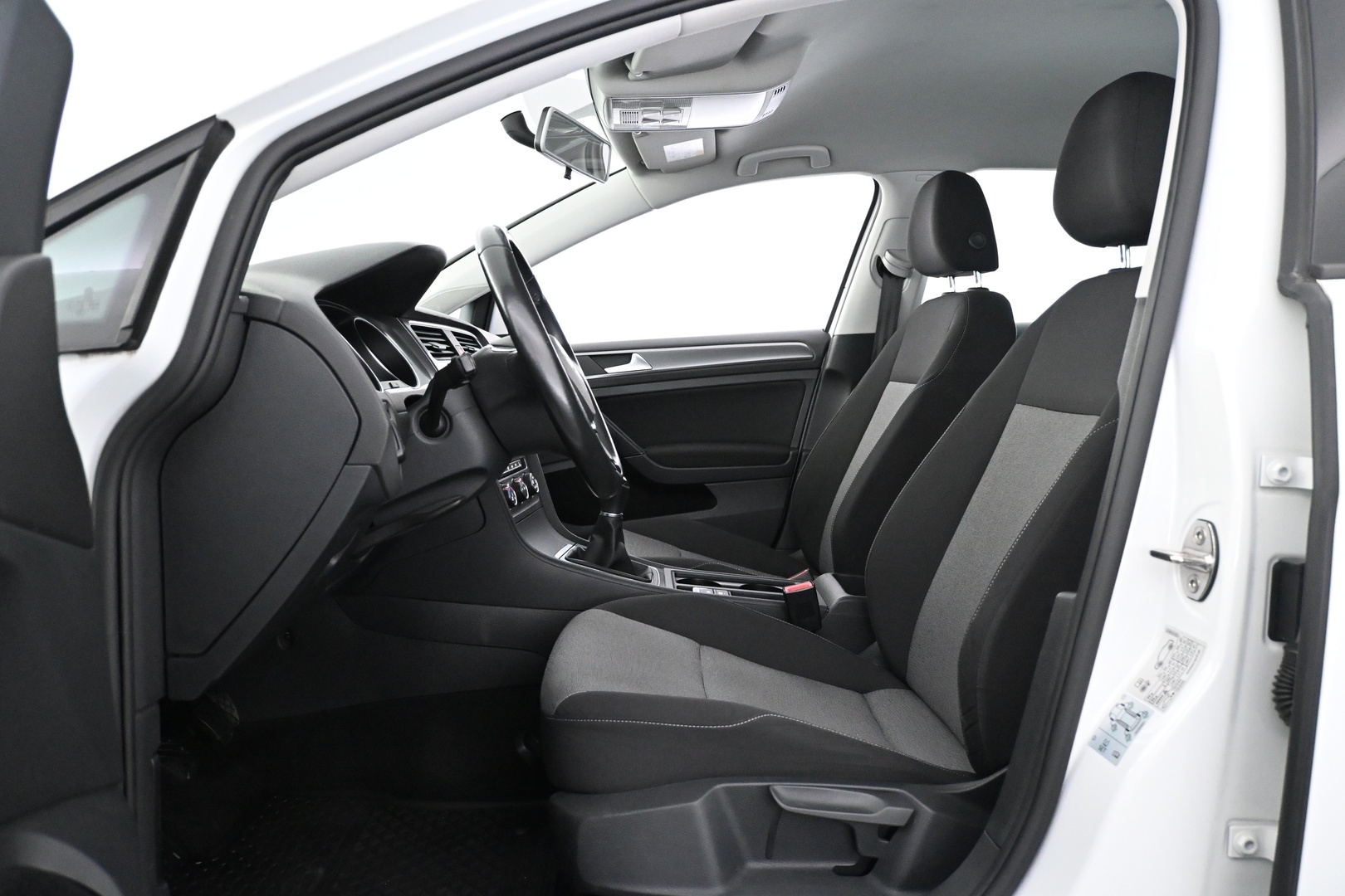 VOLKSWAGEN Golf 2017