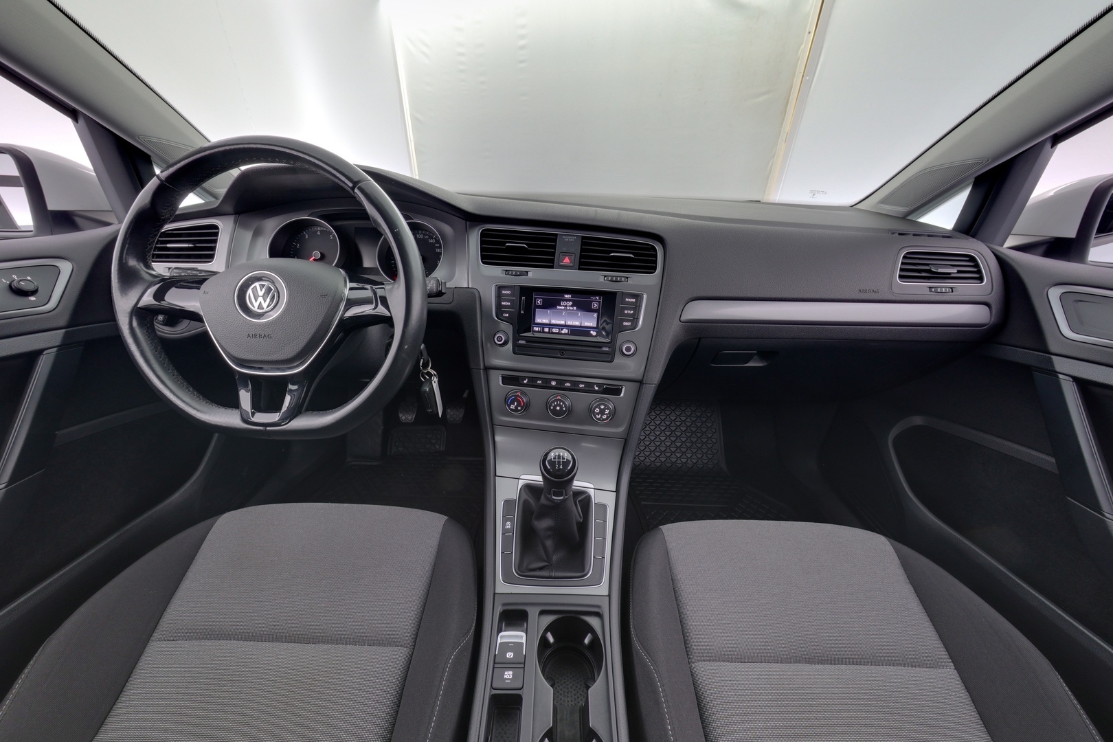 VOLKSWAGEN Golf 2017