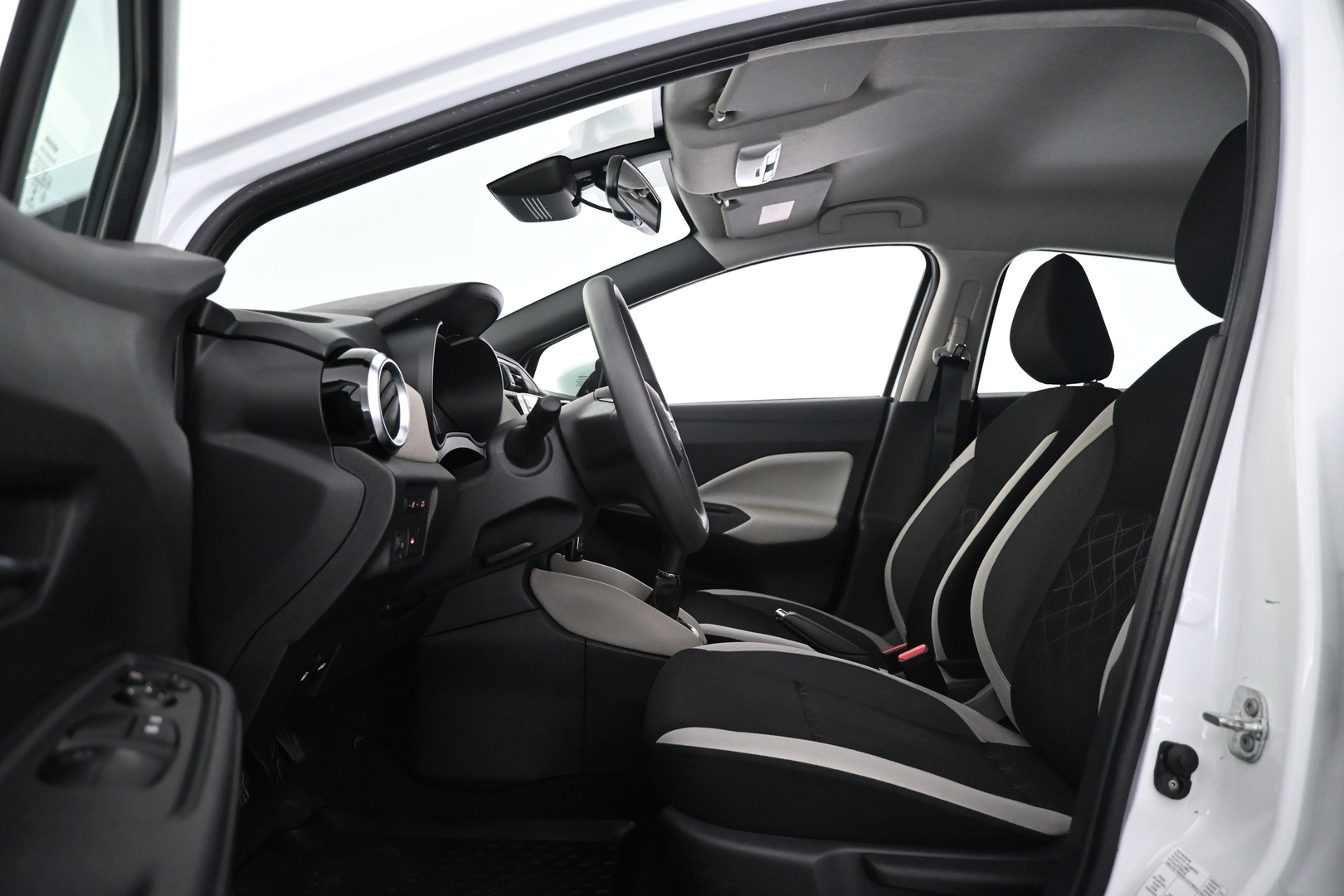 NISSAN Micra 2019