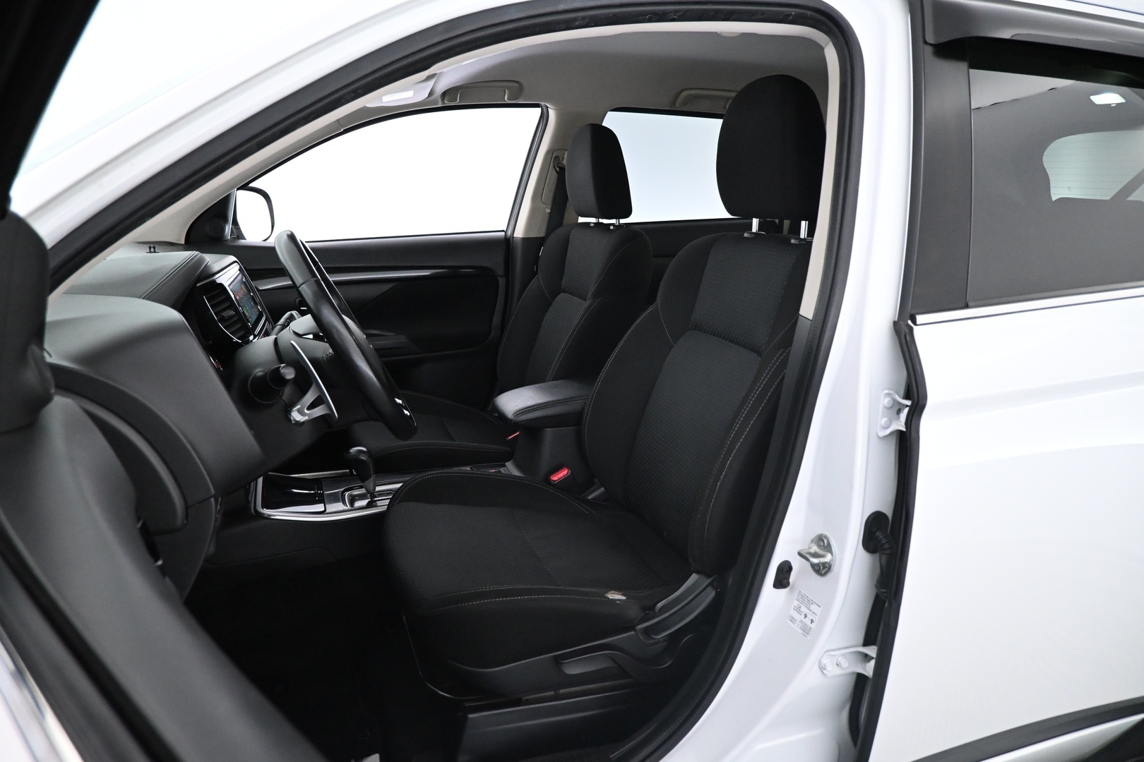 MITSUBISHI Outlander 2019