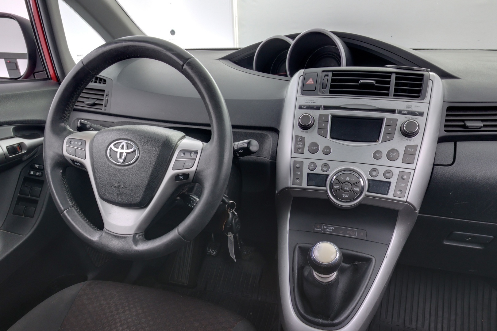 TOYOTA Verso 2012