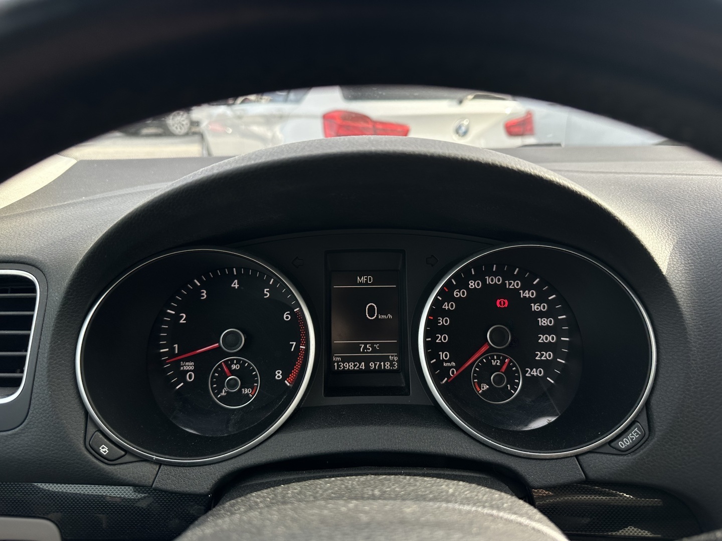 VOLKSWAGEN Golf 2010