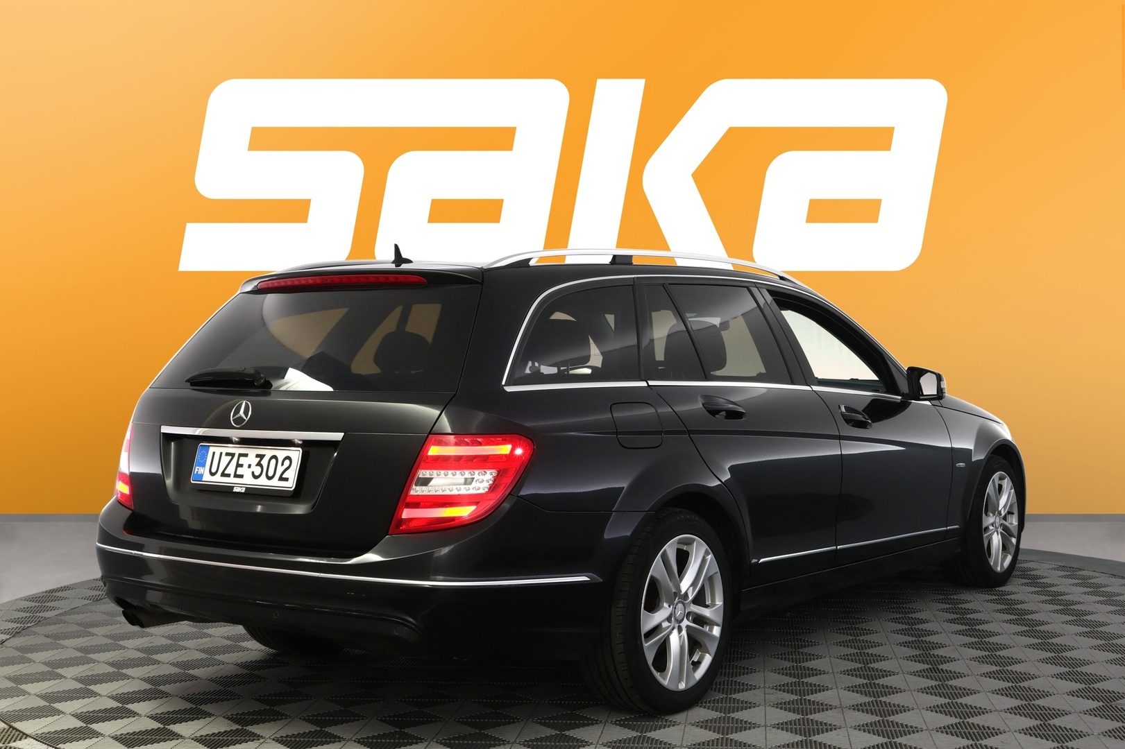 MERCEDES-BENZ C 2012