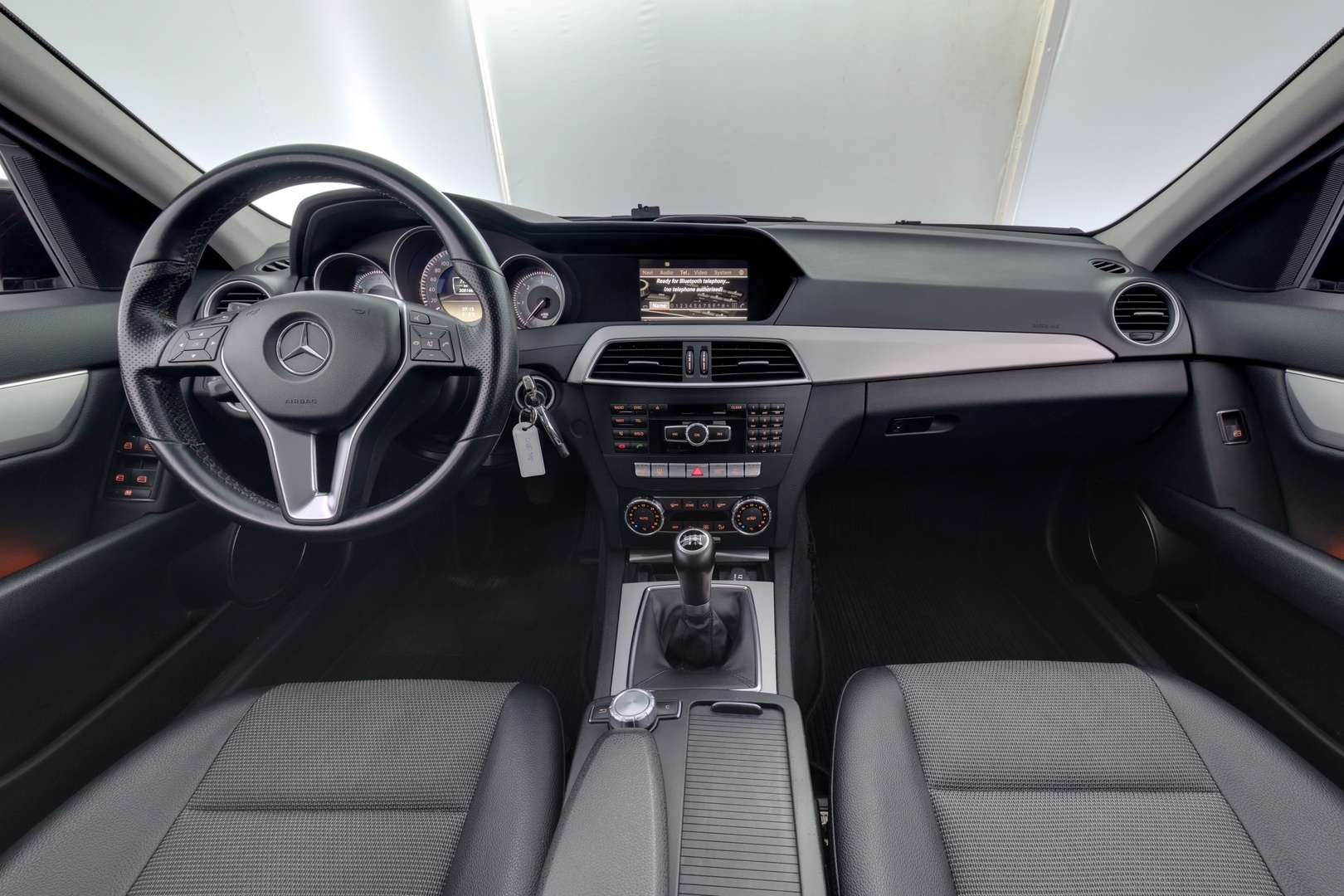MERCEDES-BENZ C 2012