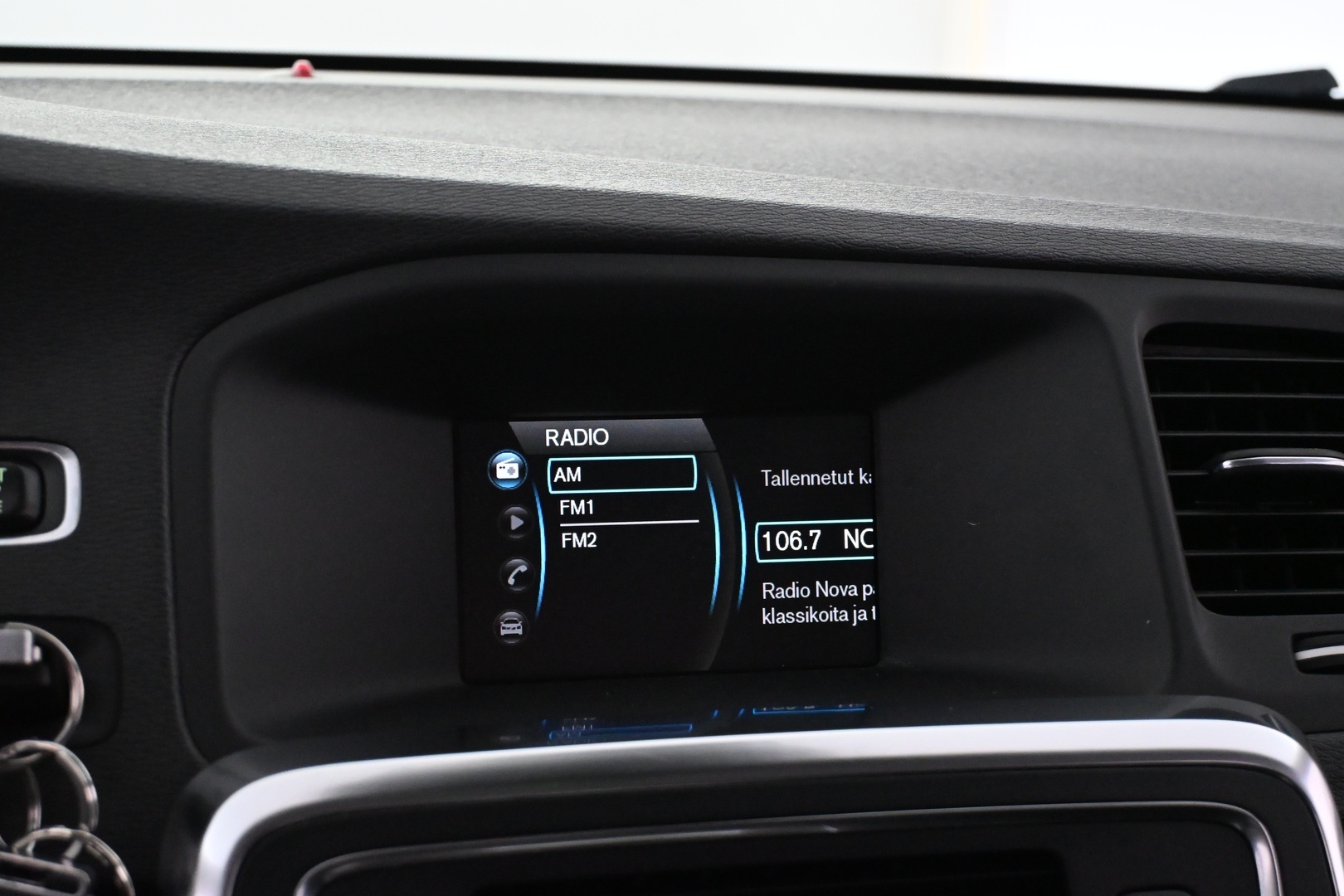 VOLVO V60 2011