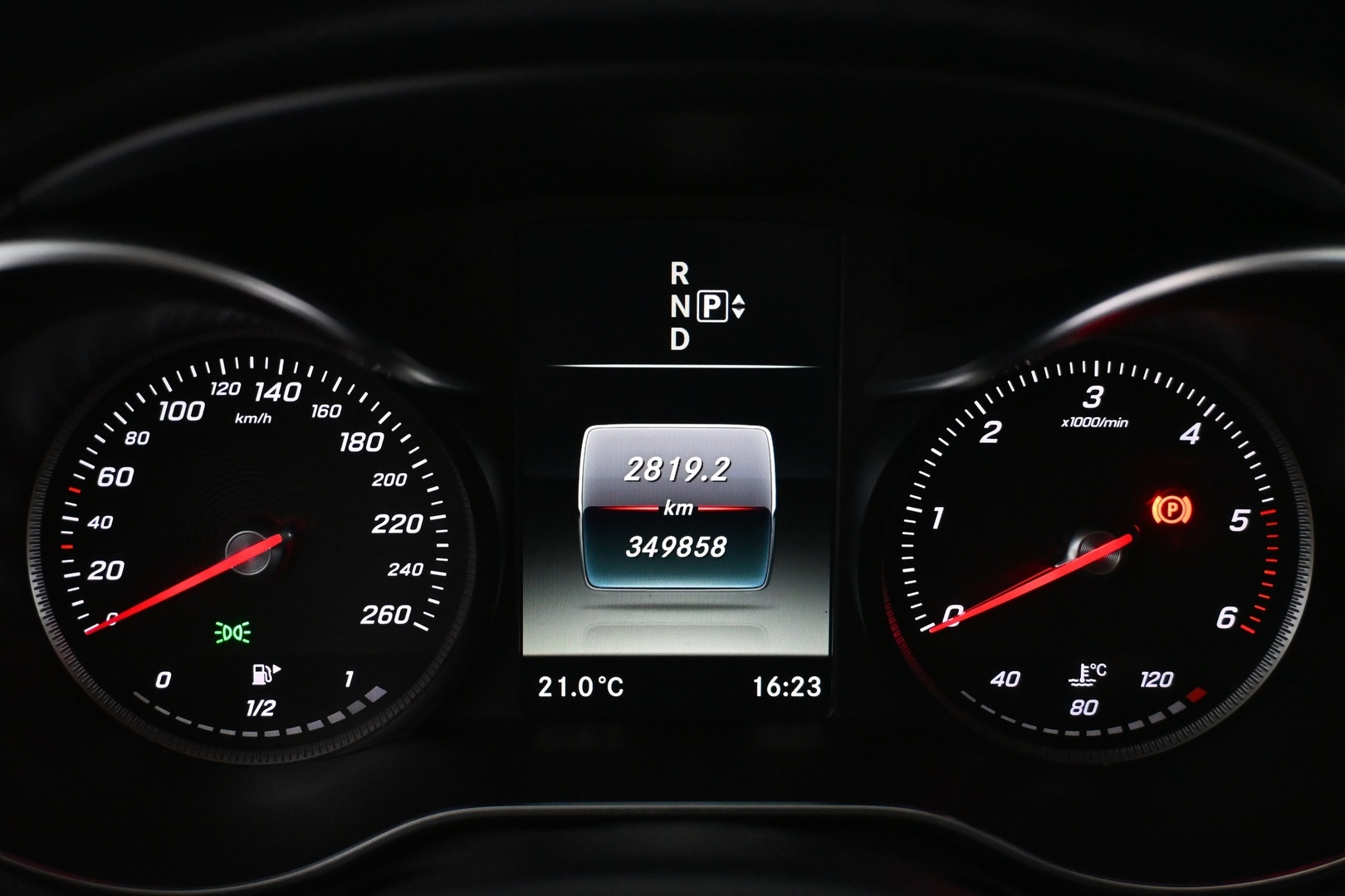 MERCEDES-BENZ C 2015