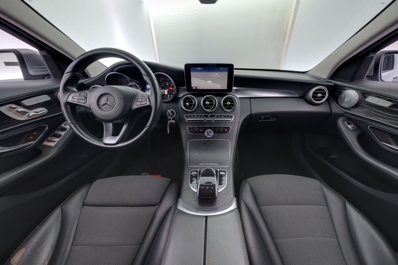 MERCEDES-BENZ C 2015