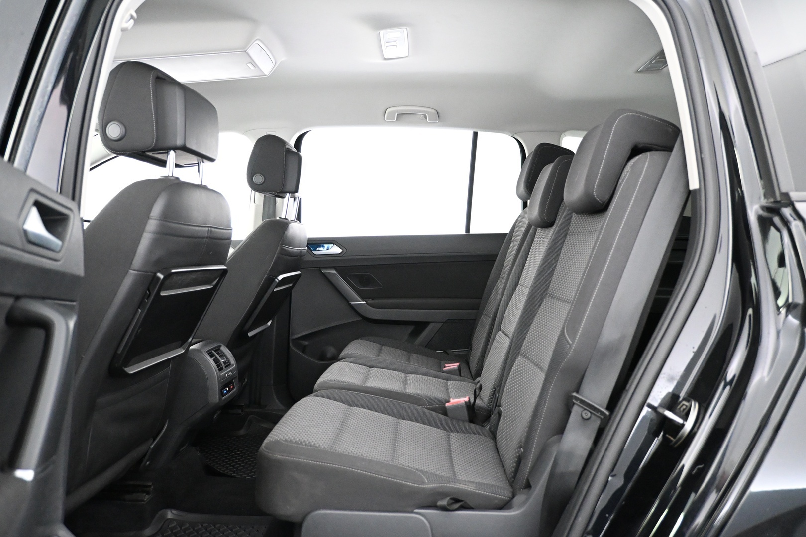 VOLKSWAGEN Touran 2017