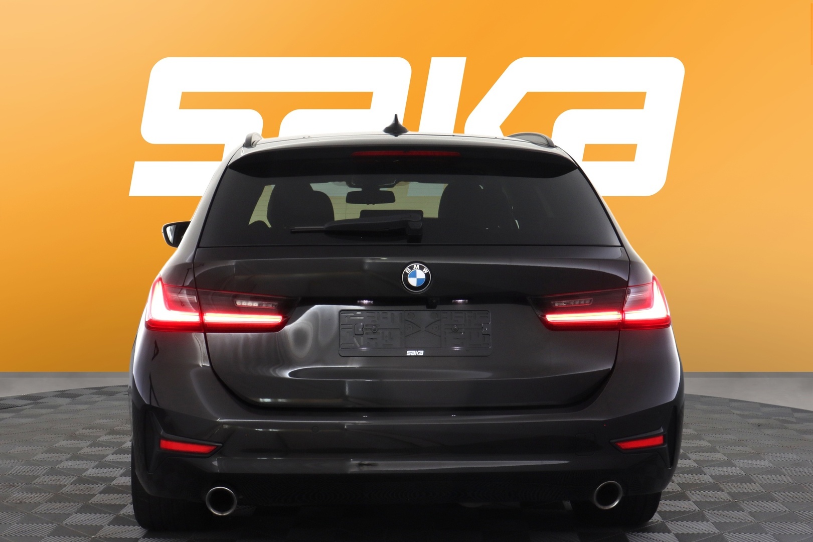 BMW 330 2020