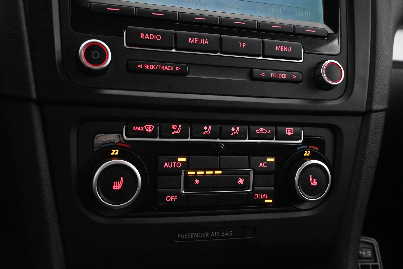 VOLKSWAGEN Golf 2012