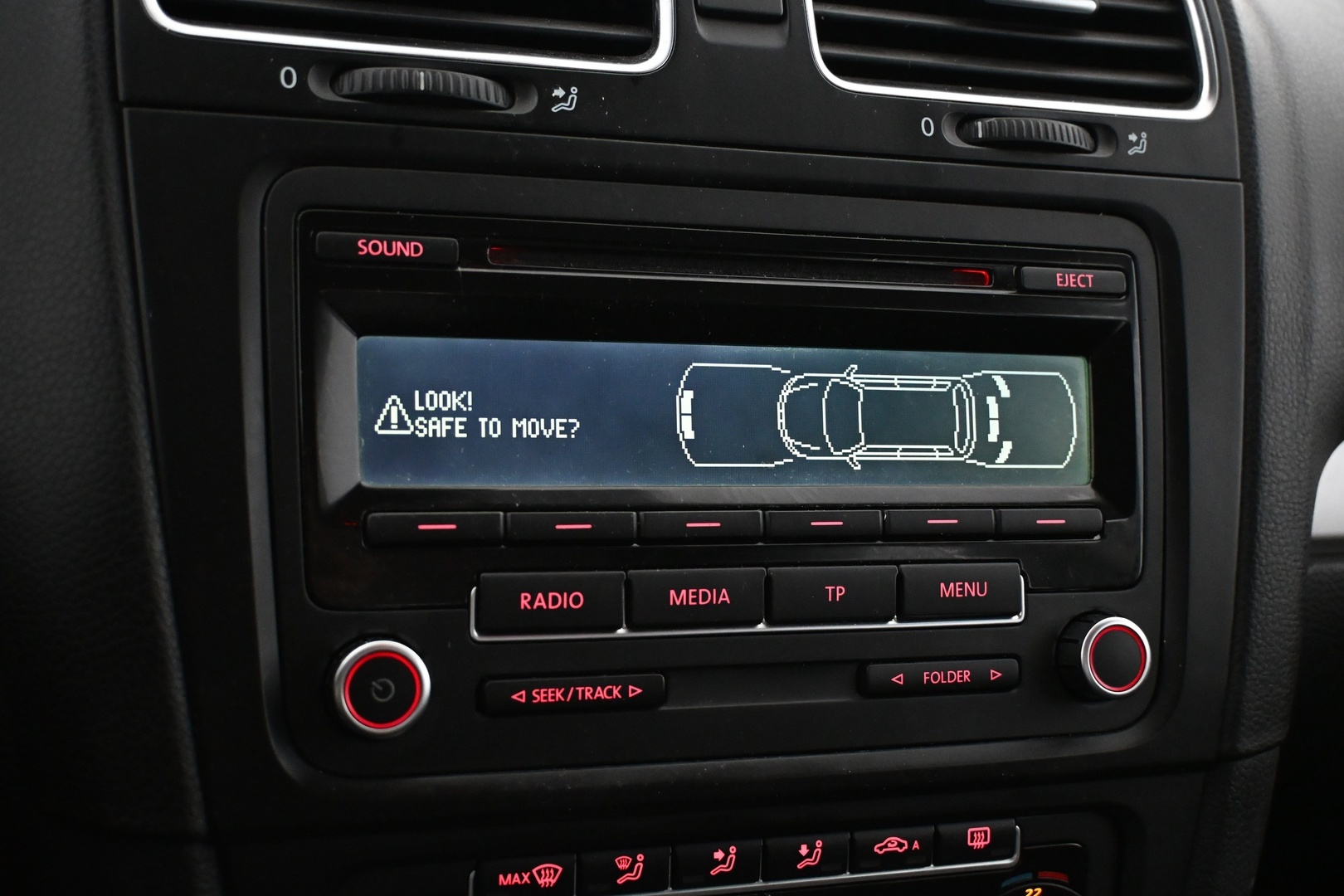 VOLKSWAGEN Golf 2012