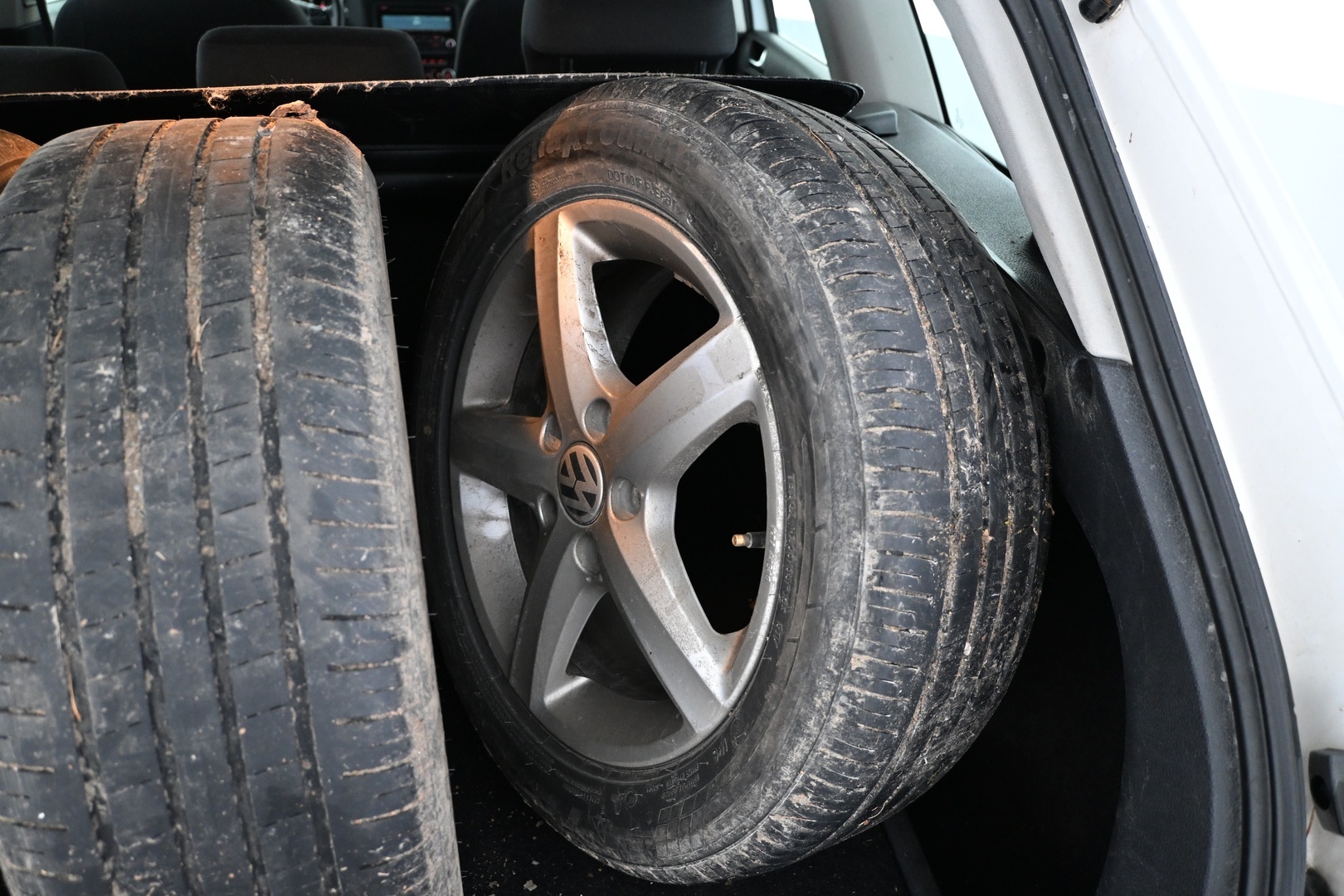 VOLKSWAGEN Golf 2012