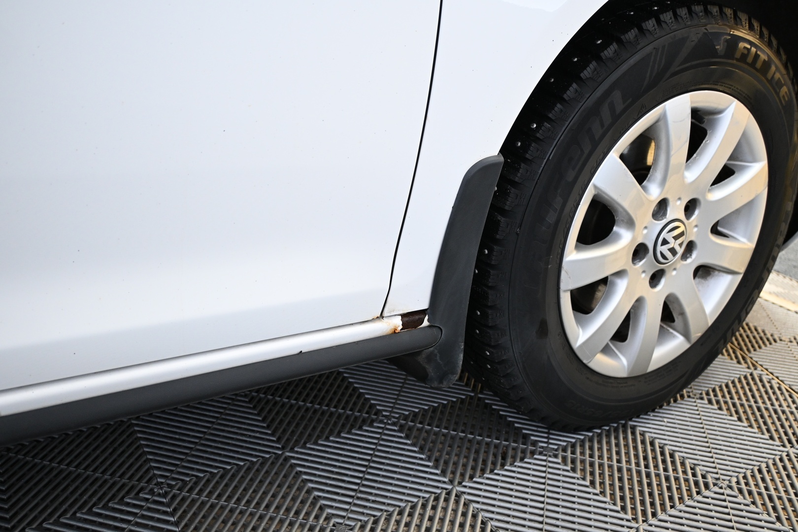 VOLKSWAGEN Golf 2012