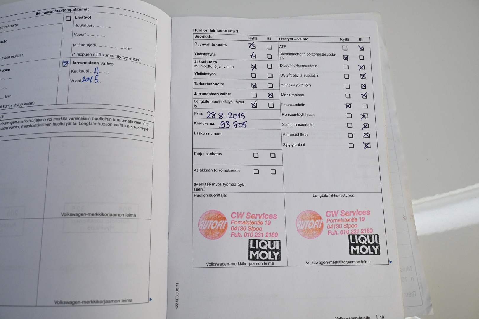 VOLKSWAGEN Golf 2012