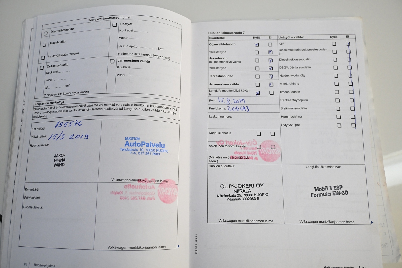 VOLKSWAGEN Golf 2012