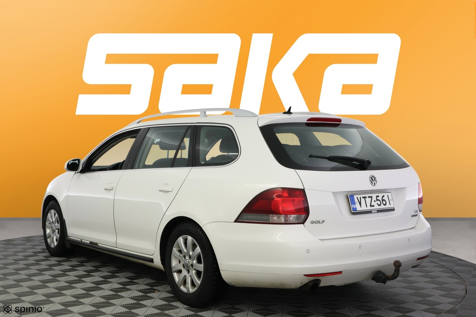 VOLKSWAGEN Golf 2012