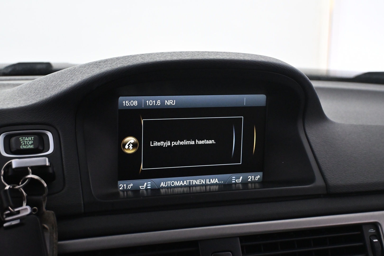 VOLVO V70 2012